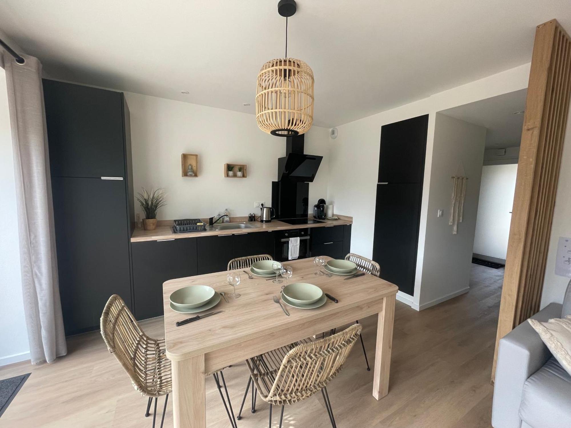 Sejour Detente - Appart'Hotel N 1 Avec Jaccuzi, Piscine Et Petit-Dejeuner Chouzelot Eksteriør billede